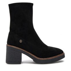Botki Refresh. Czarne botki damskie Refresh, bez obcasa, na słupku, bez zapięcia. Za 239.99 zł.
