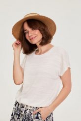 Koszula z kokardą beżowa. Brązowe koszule damskie MOODO, bez wzorów, bez kołnierzyka, bez ramiączek. Za 59.99 zł.