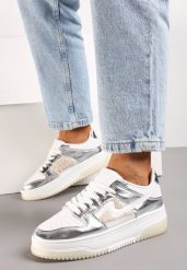 Biało-Srebrne Sneakersy na Grubej Podeszwie z Futerkiem Malvira. Białe obuwie sportowe damskie Renee, bez zapięcia. Za 34.99 zł.