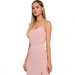 Długa sukienka na wesele z rozcięciem, na ramiączkach pudrowy róż. Czerwone sukienki damskie Sukienki.shop, bez wzorów, z elastanu, bez ramiączek. Za 279.00 zł.