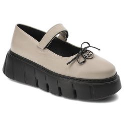 Beżowe Półbuty Karino Eleganckie Obuwie Damskie. Brązowe półbuty damskie Karino, bez wzorów, ze skóry, bez obcasa, na platformie, bez zapięcia. Za 469.00 zł.