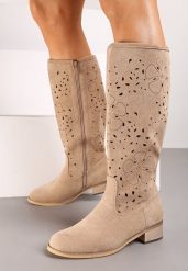 Ciemnobeżowe Ażurowe Płaskie Kozaki w Stylu Boho Zapinane na Suwak Velmara. Brązowe kozaki damskie Born2be, bez obcasa, na obcasie, bez zapięcia. Za 189.99 zł.