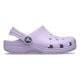 Sandały CROCS CLASSIC CLOG K Fioletowy. Fioletowe sandały damskie Crocs, bez wzorów, z gumy, bez obcasa, bez zapięcia. Za 188.99 zł.