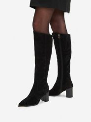MEXX Kozaki EO-WI44-TUGA-02 Czarny. Czarne kozaki damskie Mexx, ze skóry, bez obcasa, na słupku, bez zapięcia. Za 629.99 zł.