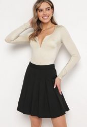 Czarna Spódnica z Zakładkami Zapinana na Ukryty z Boku Suwak Ricercara. Czarne spódnice damskie Born2be, xs, bez wzorów, eleganckie, mini. Za 44.99 zł.