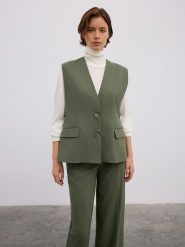 BGN Kamizelka w kolorze khaki rozmiar: 38. Brązowe kamizelki damskie BGN, bez wzorów, bez kaptura. Za 100.99 zł.