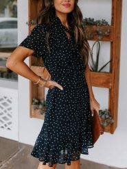 LA Angels Sukienka w kolorze czarnym rozmiar: XL. Czarne sukienki damskie LA Angels, bez wzorów, bez ramiączek. Za 130.99 zł.