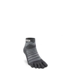 Skarpety merino Injinji Outdoor Midweight Mini-Crew Wool. Szare skarpetki damskie Injinji, bez wzorów, z wełny. Za 89.99 zł.