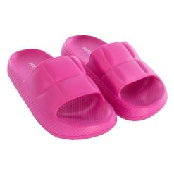 Klapki z gumą balonową Softee w kolorze różowym. Czerwone klapki damskie Softee, bez wzorów, z gumy, bez obcasa, bez zapięcia. Za 145.99 zł.