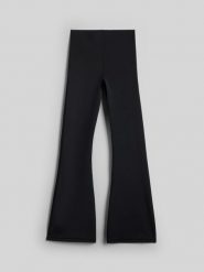 4F Legginsy do jogi szybkoschnące damskie - czarne S. Czarne legginsy damskie 4F, l, bez wzorów, z materiału. Za 199.99 zł.