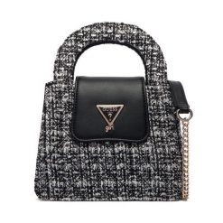 Torebka Guess. Czarne torebki klasyczne damskie Guess, bez dodatków. Za 299.99 zł.