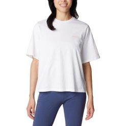 Koszulka damska Columbia North Cascades Graphic Short Sleeve Tee z krótkim rękaw. Białe koszulki damskie Columbia, m, bez wzorów, z bawełny, bez kołnierzyka, bez ramiączek. W wyprzedaży za 116.00 zł.