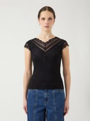 YAS Koszulka w kolorze czarnym rozmiar: S. Czarne bluzki damskie YAS, s, bez wzorów, z koronki, bez kołnierzyka, bez ramiączek. Za 100.99 zł.