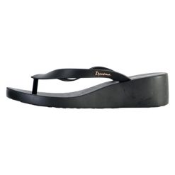 Japonki plażowe damskie Ipanema Selfie FEM. Czarne klapki damskie Ipanema, bez wzorów, bez obcasa, bez zapięcia. Za 89.00 zł.