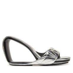 Klapki United Nude. Szare klapki damskie United Nude, bez wzorów, bez obcasa, bez zapięcia. Za 869.99 zł.