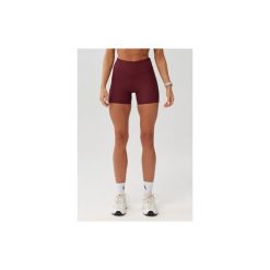 Damskie spodenki szorty sportowe fitness Rough Radical Aven Shorts. Czerwone spodenki sportowe damskie ROUGH RADICAL, bez wzorów, na fitness i siłownię. Za 149.90 zł.