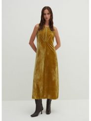 STEFANEL Aksamitna sukienka w kolorze musztardowym rozmiar: 36. Żółte sukienki damskie Stefanel, bez wzorów, bez ramiączek. Za 137.10 zł.