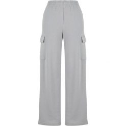 Damskie spodnie dresowe loose fit Urban Classics Light Terry. Szare spodnie dresowe damskie Urban Classics, bez wzorów, z bawełny, do biegania. Za 171.50 zł.