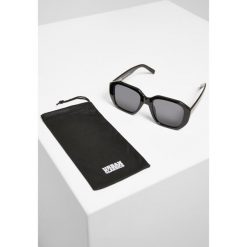 Okulary przeciwsłoneczne Urban Classics 113 uc. Czarne okulary przeciwsłoneczne damskie Urban Classics. W wyprzedaży za 34.50 zł.