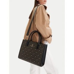 Torebka Beverly Hills Polo Club. Czarne torebki klasyczne damskie Beverly Hills Polo Club, bez dodatków. Za 269.99 zł.