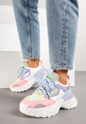 Biało-Niebieskie Sneakersy na Podeszwie z Tłoczeniami w Streetwearowym Stylu Vaniffia. Białe obuwie sportowe damskie Born2be, z jeansu, bez zapięcia. Za 109.99 zł.