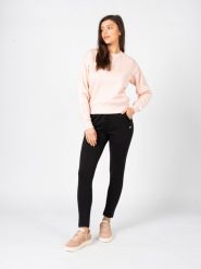 Champion Bluza "C-neck" | 115573 | Kobieta | Różowy. Czerwone bluzy damskie Champion, m, bez wzorów, z bawełny, bez kaptura. W wyprzedaży za 179.00 zł.