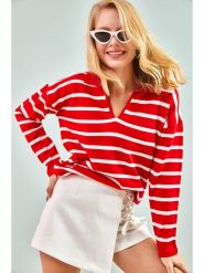 Bianco Lucci Sweter w kolorze czerwono-białym rozmiar: onesize. Czerwone swetry klasyczne damskie Bianco Lucci, bez kołnierzyka. Za 73.99 zł.