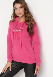 Różowa Polarowa Bluza z Kapturem i Ściągaczami Ozdobiona Nadrukiem Mleza. Czerwone bluzy damskie Born2be, l, bez wzorów, z polaru, z kapturem. Za 84.99 zł.