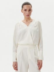 Rinascimento Bluzka CFC0122613003 Écru Regular Fit. Bluzki damskie Rinascimento, s, bez wzorów, z syntetyku, bez kołnierzyka, bez ramiączek. Za 199.99 zł.