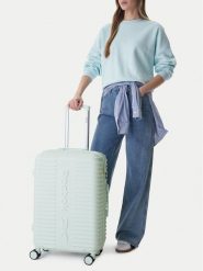 Reebok Walizka średnia CEO-RBK-WAL-027-M Niebieski. Niebieskie walizki Reebok, bez wzorów, z tworzywa sztucznego, średnie. Za 319.99 zł.