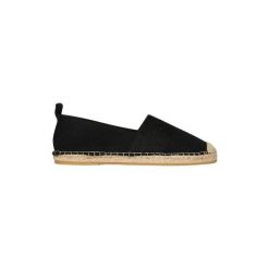 Płócienne espadryle damskie Superdry. Czarne espadryle damskie Superdry, bez wzorów, z koronki, bez obcasa. Za 277.70 zł.