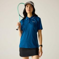 Koszulka polo z logo Botanna dla kobiet. Niebieskie bluzki damskie Regatta, s, bez wzorów, z poliesteru, bez kołnierzyka, bez ramiączek. Za 139.99 zł.