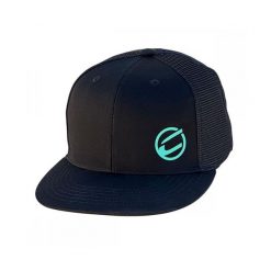 Czapka Chase. Czarne czapki damskie CHASE, bez wzorów. Za 136.50 zł.