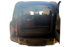 Torby Do Bagażnika Land Rover Defender 90 2019+ 2Szt Kjust. Czarne torby podróżne KJUST, bez wzorów, z kauczuku. Za 521.00 zł.