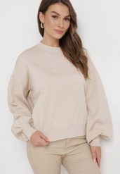 Beżowy Sweter o Klasycznym Fasonie z Metaliczną Nicią Auliana. Brązowe swetry klasyczne damskie Born2be, bez kołnierzyka. Za 129.99 zł.