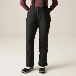 Damskie spodnie narciarskie Effused Insulated II. Czarne spodnie sportowe damskie Dare 2b, bez wzorów, z podwyższonym stanem, narciarskie. Za 649.99 zł.