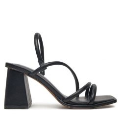 Sandały Call It Spring. Czarne sandały damskie Call it Spring, bez wzorów, bez obcasa, na słupku, bez zapięcia. Za 149.99 zł.