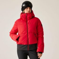 Kurtka narciarska damska z membraną Glitz Dare 2b. Czerwone kurtki sportowe damskie Dare 2b, na zimę, bez wzorów, z polaru, bez kaptura. W wyprzedaży za 899.99 zł.