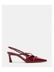 Steve Madden Czółenka w kolorze czerwonym rozmiar: 41. Czerwone czółenka damskie Steve Madden, bez wzorów, bez obcasa, na szpilce. Za 232.23 zł.