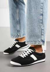 Czarne Sneakersy z Ozdobnym Paskiem Cleota. Czarne obuwie sportowe damskie Born2be, z jeansu, bez zapięcia. Za 79.99 zł.