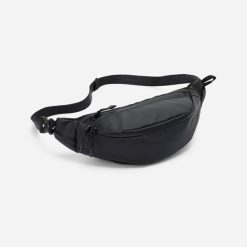 Torebka nerka hydrofobowa 2 kieszenie. Czarne nerki i saszetki damskie Decathlon, bez wzorów, z materiału. Za 79.99 zł.