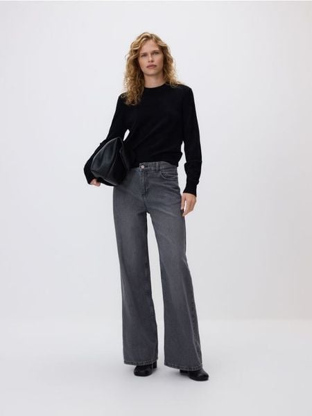 Jeansy wide leg - szary. Szare jeansy damskie Reserved. W wyprzedaży za 79.99 zł.
