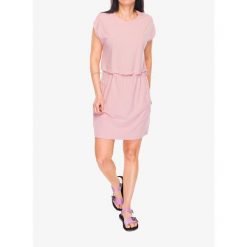 Sukienka turystyczna Columbia Boundless Beauty Dress II. Czerwone sukienki damskie Columbia, bez wzorów, sportowe, bez ramiączek. Za 161.99 zł.