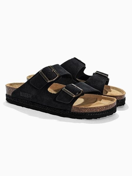 Bluebay Skórzane klapki "Timaru" w kolorze czarnym rozmiar: 37. Czarne klapki damskie Bluebay, bez wzorów, ze skóry, z otwartym noskiem, bez obcasa, bez zapięcia. Za 148.96 zł.