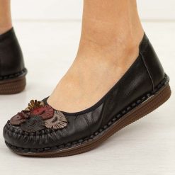 Czarne skórzane półbuty damskie Potocki 15309. Czarne półbuty damskie POTOCKI, na jesień, bez wzorów, z jeansu, z okrągłym noskiem, bez obcasa, na płaskiej podeszwie, bez zapięcia. Za 219.00 zł.