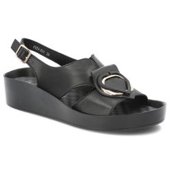 Czarne Sandały S.Barski Eleganckie Obuwie Damskie. Czarne sandały damskie S.BARSKI, bez wzorów, bez obcasa, na koturnie, bez zapięcia. Za 179.00 zł.