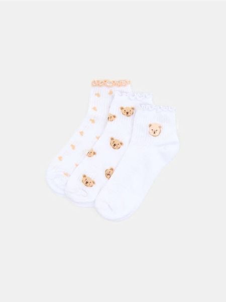 Prążkowane skarpetki z bawełną 3 pack - wielobarwny. Skarpetki damskie Sinsay, bez wzorów, z bawełny. Za 12.99 zł.