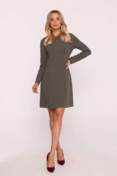 Elegancka sukienka trapezowa z patkami w talii khaki. Brązowe sukienki damskie Stylove, bez wzorów, biznesowe, bez ramiączek. Za 249.00 zł.