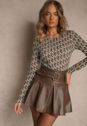 Biało-Brązowa Bluzka Longsleeve z Bawełny Ozdobiony Literowym Wzorem Javelina. Białe bluzki damskie Renee, l, bez wzorów, z bawełny, eleganckie, bez kołnierzyka, bez ramiączek. Za 49.99 zł.