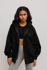Bluza typu oversize z HAFTEM, w kolorze TOTALLY BLACK- DALLAS-UNI. Czarne bluzy damskie Marsala, m, bez wzorów, z bawełny, z kapturem. Za 349.90 zł.